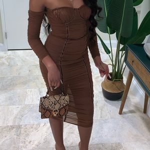 Beautiful elegant strapless dress, only worn 1x